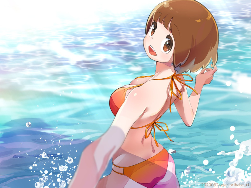 1girl ariorihaberi ass back bangs bikini bob_cut brown_eyes brown_hair commentary dated day eyebrows_visible_through_hair from_behind halterneck highres kill_la_kill looking_at_viewer looking_back mankanshoku_mako medium_hair multi-strapped_bikini ocean open_mouth orange_bikini outdoors smile solo splashing standing string_bikini sunlight swimsuit twitter_username wading