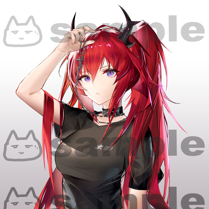 1girl absurdres arknights arm_up bangs black_choker black_shirt breasts chinese_commentary choker commentary_request cross cross_necklace gkd111 gradient gradient_background grey_background hair_between_eyes highres holding horns jewelry long_hair looking_at_viewer medium_breasts necklace official_alternate_costume redhead shirt short_sleeves solo surtr_(arknights) surtr_(liberte_echec)_(arknights) upper_body very_long_hair violet_eyes
