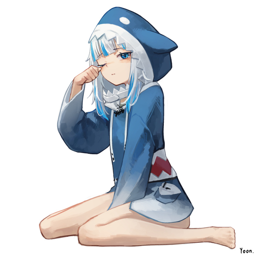 1girl absurdres arm_between_legs artist_name bangs barefoot blue_eyes blue_hair blue_hoodie blunt_bangs blush closed_mouth eyebrows_visible_through_hair from_side gawr_gura grey_background highres hololive hololive_english hood hood_up hoodie long_sleeves looking_at_viewer multicolored_hair one_eye_closed open_mouth sharp_teeth simple_background sitting solo streaked_hair teeth virtual_youtuber wariza white_background yoon_cook