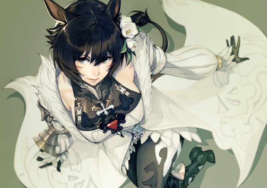 1girl absurdres animal_ears armor black_footwear black_gloves black_hair boots closed_mouth coat collarbone crossed_legs facial_mark feather-trimmed_sleeves feather_trim final_fantasy final_fantasy_xiv flower fur-trimmed_coat fur_trim gem gloves green_background green_eyes hair_between_eyes hair_flower hair_ornament hatching_(texture) highres kyo_(kuroichigo) lipstick long_hair makeup miqo'te puffy_sleeves simple_background sitting slit_pupils smile solo tail thigh-highs whisker_markings white_coat white_flower