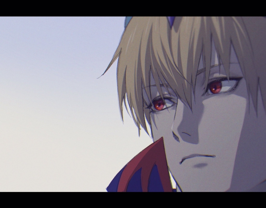 1boy blonde_hair close-up fate/grand_order fate_(series) gilgamesh_(caster)_(fate) gilgamesh_(fate) high_collar highres jewelry letterboxed looking_to_the_side male_focus mosako red_eyes solo