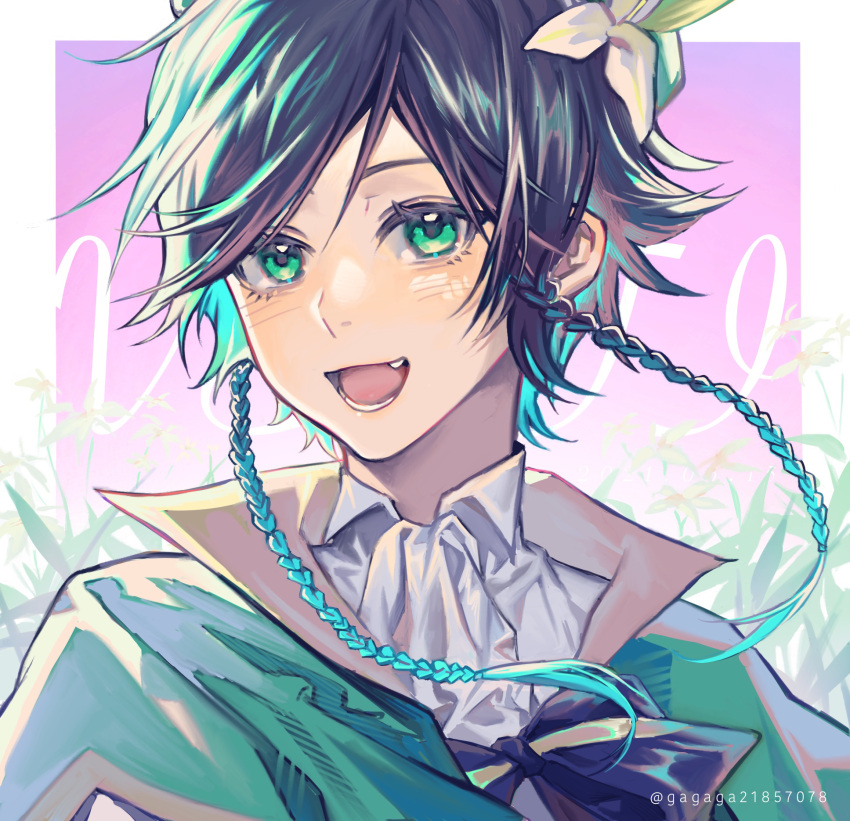 1boy androgynous bangs beret black_hair blue_hair blush bow braid cape collared_cape collared_shirt commentary_request flower genshin_impact gradient_hair green_eyes green_headwear hair_flower hair_ornament hat highres leaf looking_at_viewer male_focus multicolored_hair omega_(1223440887) open_mouth shirt short_hair_with_long_locks simple_background smile solo symbol_commentary twin_braids twitter_username venti_(genshin_impact) white_flower white_shirt