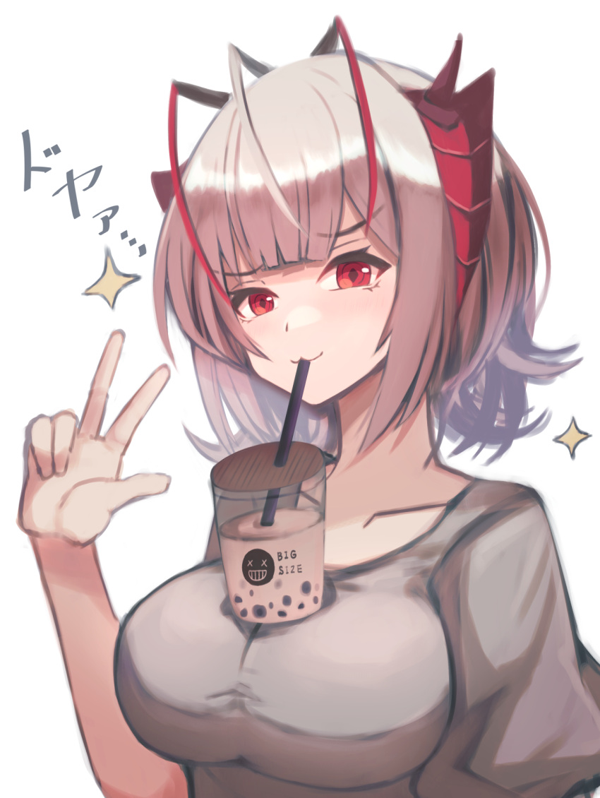 1girl ahoge antennae arknights breasts bubble_tea bubble_tea_challenge commentary_request demon_horns grey_shirt highres horns large_breasts looking_at_viewer red_eyes sanukiske shirt short_hair short_sleeves silver_hair smile smug solo sparkle translation_request upper_body w w_(arknights)