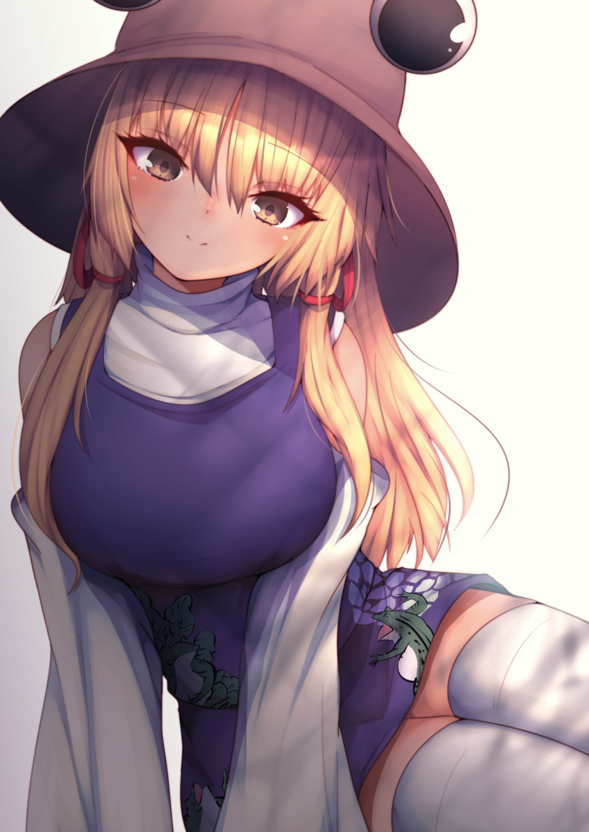 1girl animal_print bangs blonde_hair blush breasts brown_headwear closed_mouth darumoon dress eyebrows_visible_through_hair frog_print gradient gradient_background grey_background hair_between_eyes hat highres large_breasts light long_hair long_sleeves looking_at_viewer moriya_suwako purple_dress shadow sitting smile solo thigh-highs touhou white_background white_legwear white_sleeves yellow_eyes