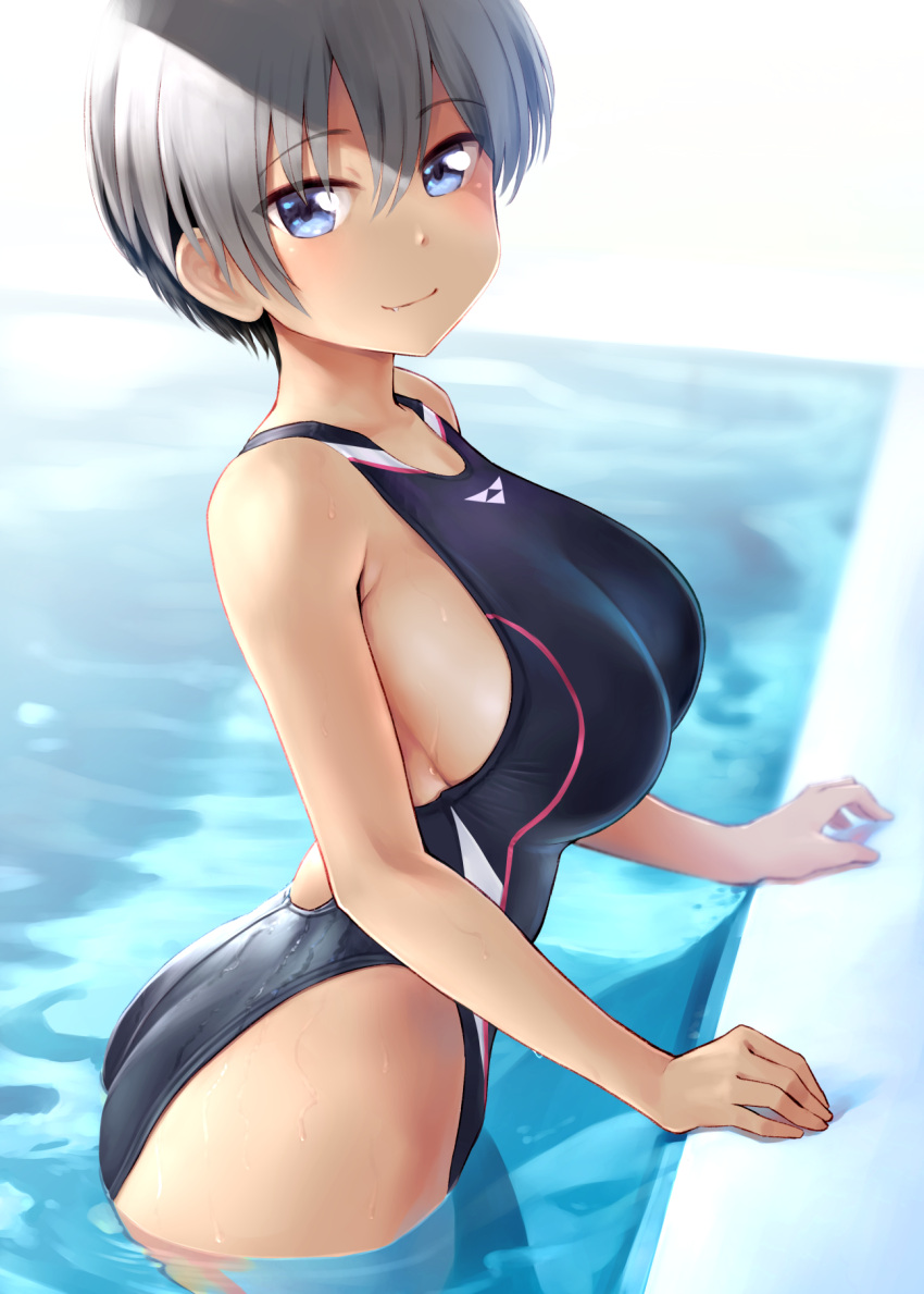 1girl ass bangs bare_shoulders black_swimsuit blue_eyes blush breasts closed_mouth collarbone competition_swimsuit eyebrows_visible_through_hair fang from_side grey_hair hair_between_eyes highres large_breasts looking_at_viewer one-piece_swimsuit pool poolside short_hair smile solo standing swimsuit uzaki-chan_wa_asobitai! uzaki_hana wa_(genryusui) wading water wet