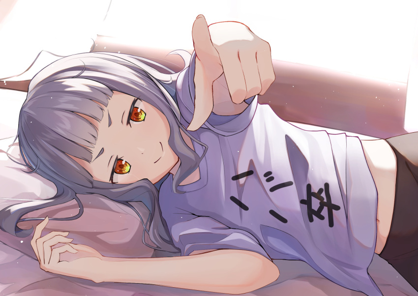 1girl bangs bed blunt_bangs closed_mouth highres hololive index_finger_raised long_hair looking_at_viewer lying midriff murasaki_shion oudon_(udonnaiyo) pillow pointing pointing_at_viewer shirt short_eyebrows silver_hair smile smug solo sunlight t-shirt virtual_youtuber yellow_eyes