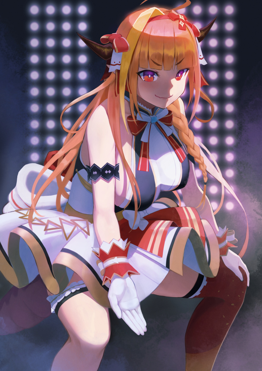 1girl ahoge arm_garter back_bow bangs bare_arms bare_shoulders blonde_hair blunt_bangs bow bow_hairband braid breasts bright_pupils closed_mouth dragon_girl dragon_horns dragon_tail eyebrows_visible_through_hair fang feet_out_of_frame gloves hairband hand_on_own_knee highres hololive hololive_idol_uniform horn_ornament horn_ribbon horns idol idol_clothes kiryu_coco large_breasts leg_garter long_hair looking_at_viewer miniskirt mugiwara_boushi_(a26666221) multicolored multicolored_eyes multicolored_hair official_alternate_costume ohikaenasutte orange_hair pointy_ears red_eyes red_hairband red_ribbon ribbon side_braid sideboob sidelocks single_braid single_thighhigh skin_fang skirt smile solo stage streaked_hair tail thigh-highs violet_eyes virtual_youtuber white_gloves white_skirt wrist_cuffs