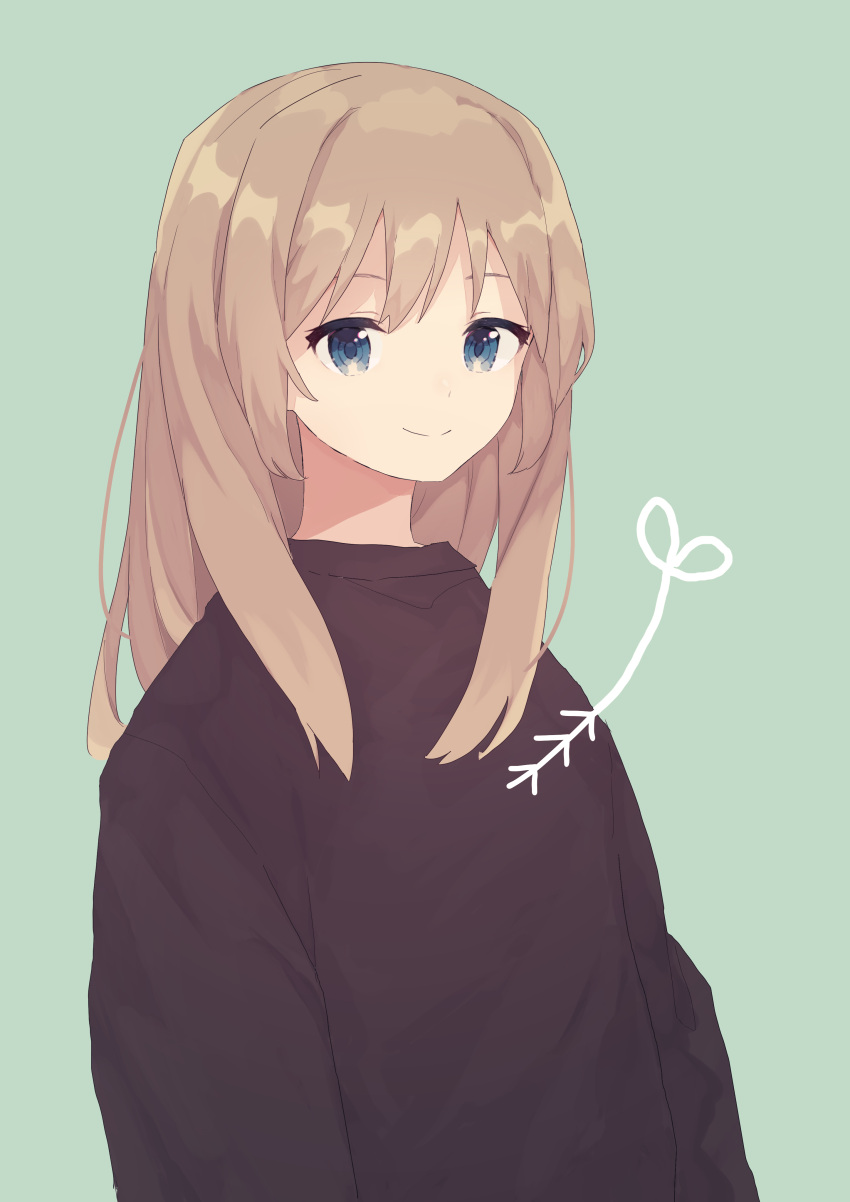 1girl absurdres black_sweater blue_eyes closed_mouth commentary from_side green_background highres light_brown_hair long_hair long_sleeves looking_at_viewer original shiratakiseaice simple_background smile solo sweater upper_body