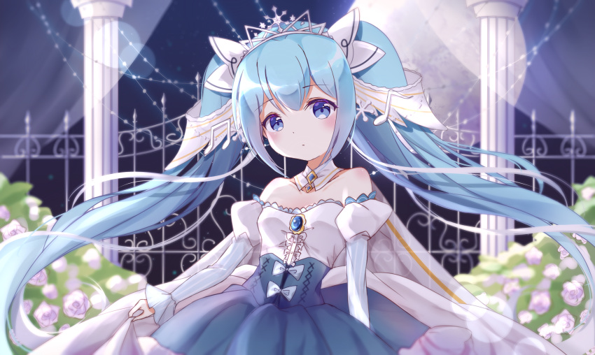1girl absurdres bare_shoulders beamed_eighth_notes blue_dress blue_eyes brooch cape collarbone commentary curtains detached_sleeves dress eighth_note expressionless fence flower full_moon gate hair_ornament hatsune_miku highres hoop_skirt jewelry light_blue_hair light_blush long_hair looking_at_viewer moon musical_note musical_note_hair_ornament night princess puffy_detached_sleeves puffy_sleeves qiuyuan_lu skirt_hold snowflake_hair_ornament solo strapless strapless_dress striped_sleeves tiara twintails very_long_hair vocaloid white_sleeves yuki_miku yuki_miku_(2019)