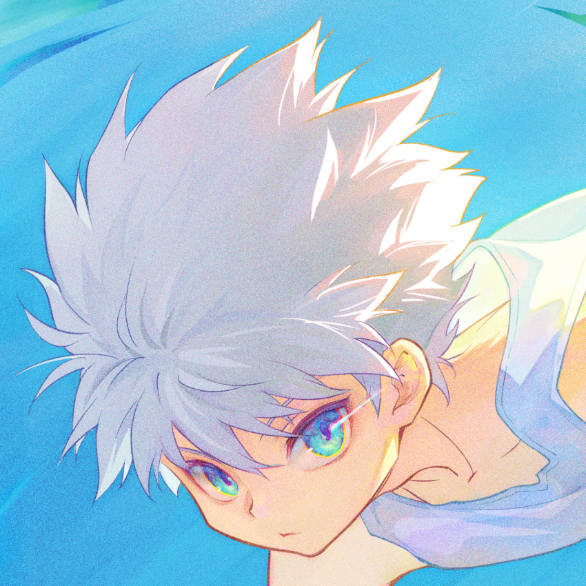 1boy bangs bare_shoulders blue_background blue_eyes closed_mouth collarbone commentary dated_commentary hair_between_eyes highres hunter_x_hunter kariki_hajime killua_zoldyck looking_at_viewer male_focus messy_hair short_hair sidelighting sleeveless solo spiky_hair tank_top upper_body white_hair white_tank_top