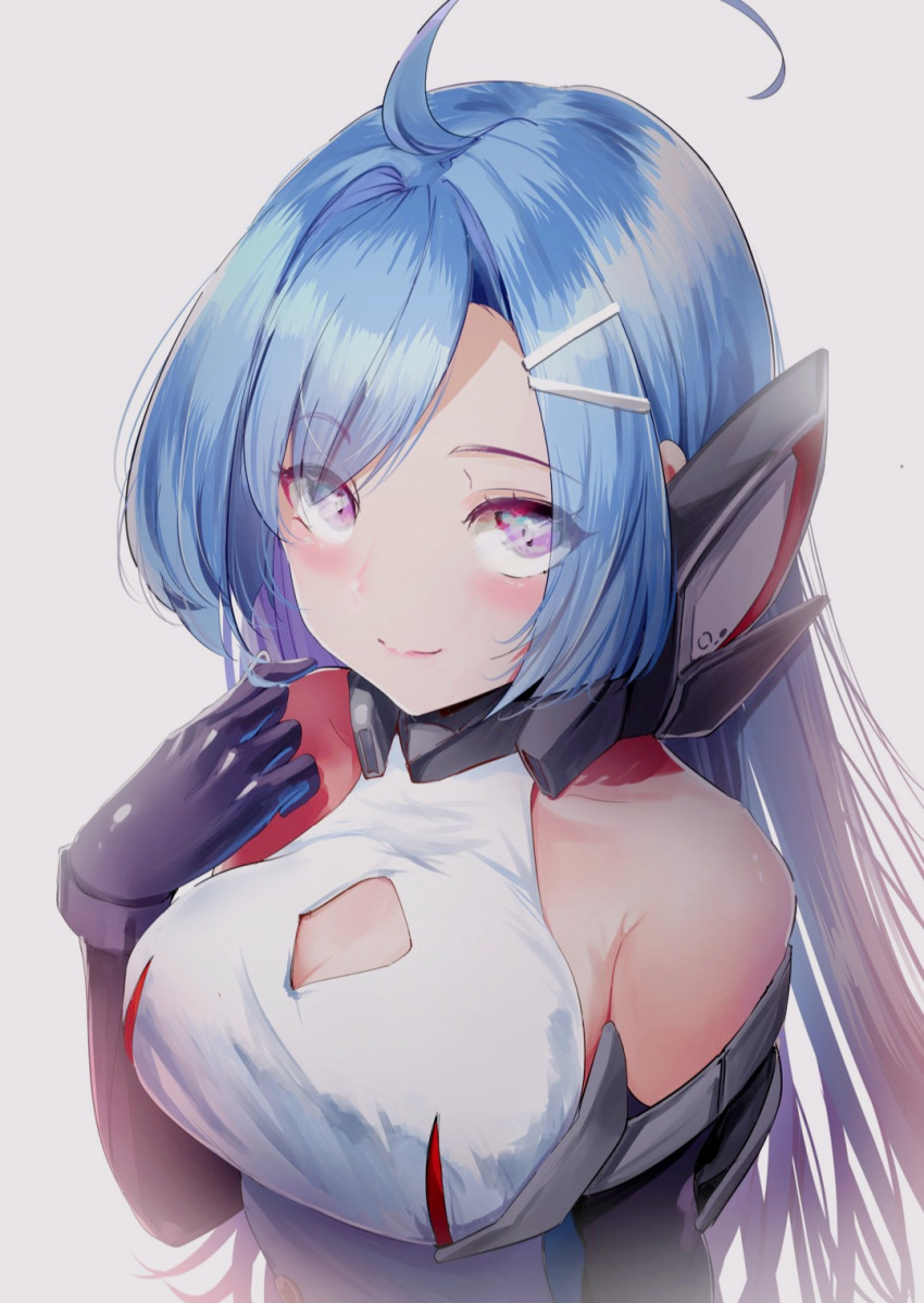 1girl ahoge armpit_crease azur_lane bangs bare_shoulders black_gloves blue_hair blush breasts cleavage_cutout closed_mouth clothing_cutout commentary_request elbow_gloves eyebrows_visible_through_hair gloves hair_over_one_eye hair_twirling headgear helena_(azur_lane) highres large_breasts looking_at_viewer retrofit_(azur_lane) schreibe_shura sidelocks smile solo swept_bangs upper_body violet_eyes