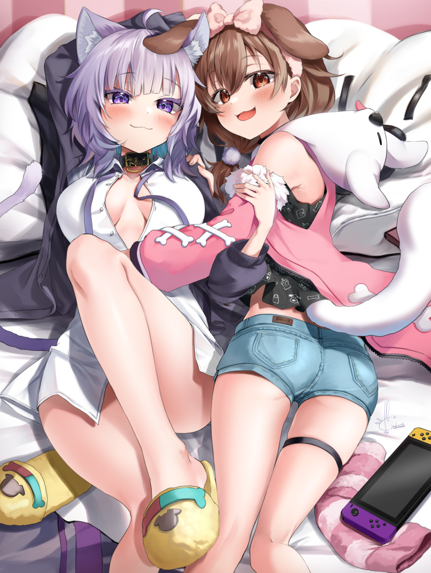 2girls :3 :d ahoge animal_ear_fluff animal_ears animal_hood arm_up bangs bare_legs black_cardigan black_collar black_shirt blue_shorts blush bow breasts breasts_apart brown_hair cardigan cat_ears cat_girl cat_tail closed_mouth collar collared_shirt commentary_request dog_ears eyebrows_visible_through_hair hair_between_eyes hair_bow hair_ornament hairband hand_on_another's_shoulder hand_on_another's_stomach highres hololive hood hood_down inugami_korone jacket kito_koruta long_hair looking_at_viewer lying medium_breasts multiple_girls nekomata_okayu nintendo_switch on_back on_bed on_stomach open_cardigan open_clothes open_jacket open_mouth partially_unbuttoned pink_bow pink_hairband pink_jacket pom_pom_(clothes) pom_pom_hair_ornament print_shirt purple_hair shirt short_shorts shorts signature slippers slippers_removed smile tail thigh_strap violet_eyes virtual_youtuber white_shirt yellow_footwear