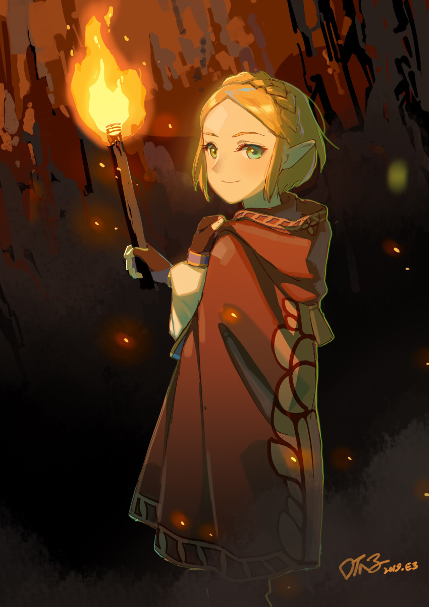 1girl absurdres blonde_hair braid cloak green_eyes guazi highres holding holding_torch pointy_ears princess_zelda short_hair solo the_legend_of_zelda the_legend_of_zelda:_breath_of_the_wild torch