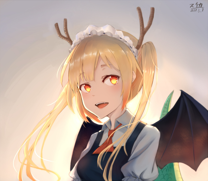 1girl bangs blonde_hair breasts collared_shirt colored_tips dated dragon_girl dragon_horns dragon_tail dragon_wings eyebrows_visible_through_hair fangs floating_hair green_tail highres horns itetsuku_suika kobayashi-san_chi_no_maidragon long_hair looking_to_the_side maid_headdress multicolored_hair necktie open_mouth orange_hair red_neckwear scales shirt short_necktie sidelocks signature simple_background slit_pupils solo tail tohru_(maidragon) tongue twintails two-tone_hair upper_body white_shirt wings