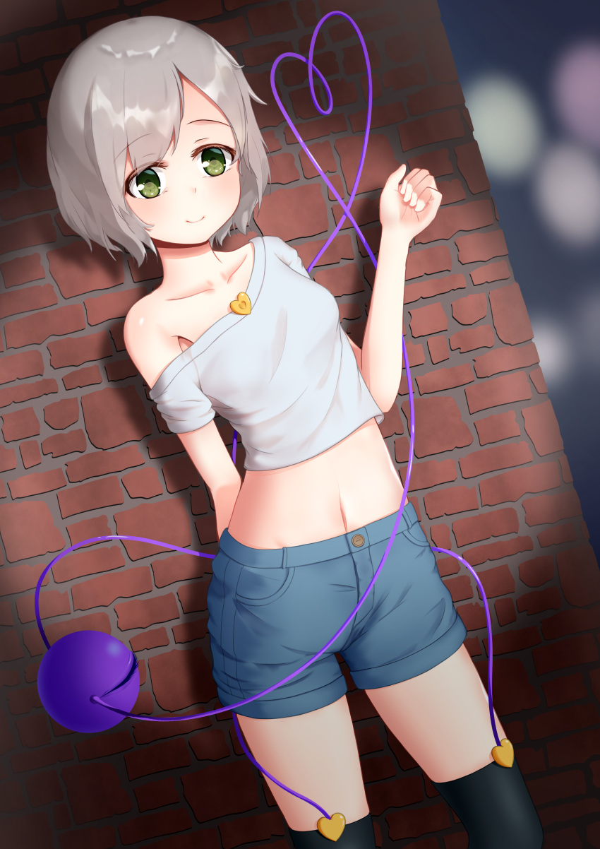 1girl absurdres bangs bare_shoulders black_legwear blue_shorts blurry blurry_background breasts closed_mouth eyebrows_visible_through_hair eyes_visible_through_hair green_eyes grey_hair hand_up heart heart-shaped_pupils highres holding komeiji_koishi light looking_at_viewer mantou_xiang night night_sky no_hat no_headwear off_shoulder shadow shirt short_hair short_shorts short_sleeves shorts sky small_breasts smile solo standing stomach symbol-shaped_pupils t-shirt thigh-highs third_eye touhou wall white_shirt white_sleeves