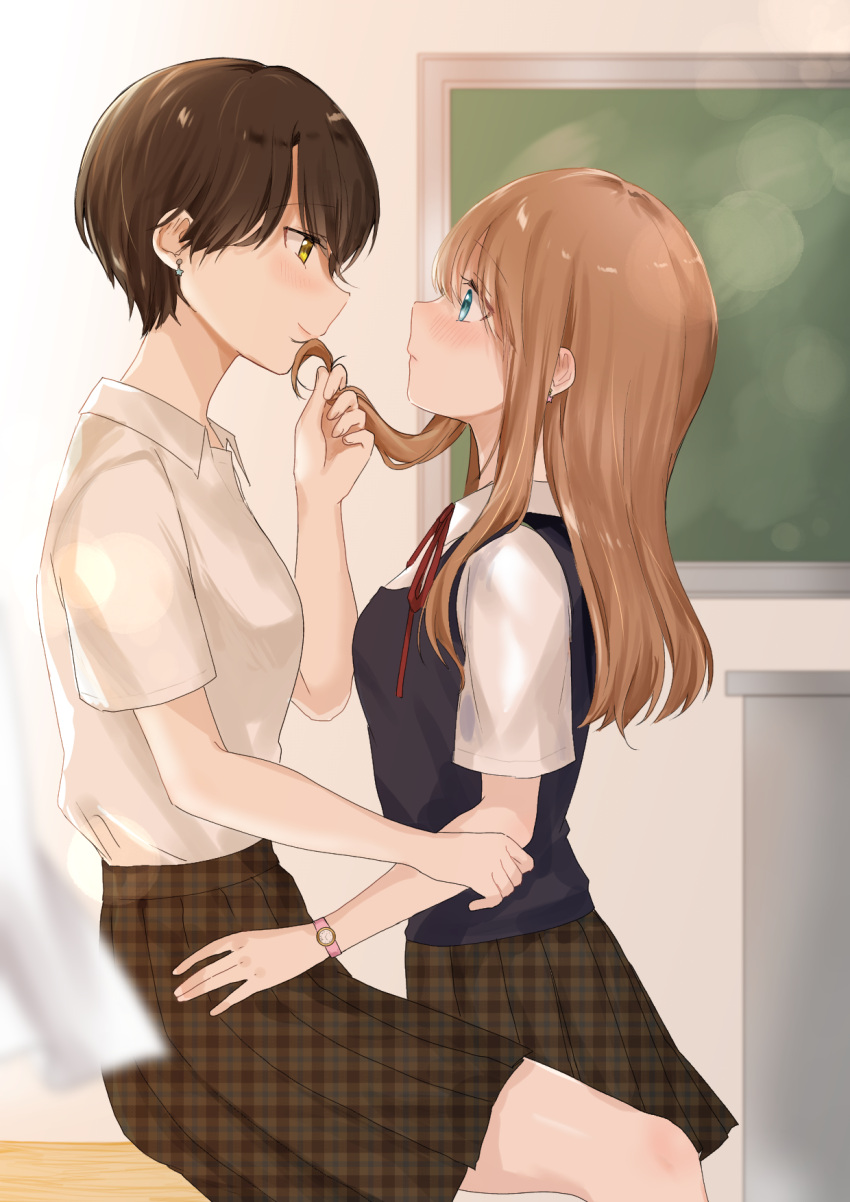 2girls blue_eyes blush brown_hair classroom earrings eye_contact height_difference highres holding_another's_hair jewelry long_hair looking_at_another multiple_girls original profile school_uniform short_hair smile wei_yong yellow_eyes yuri