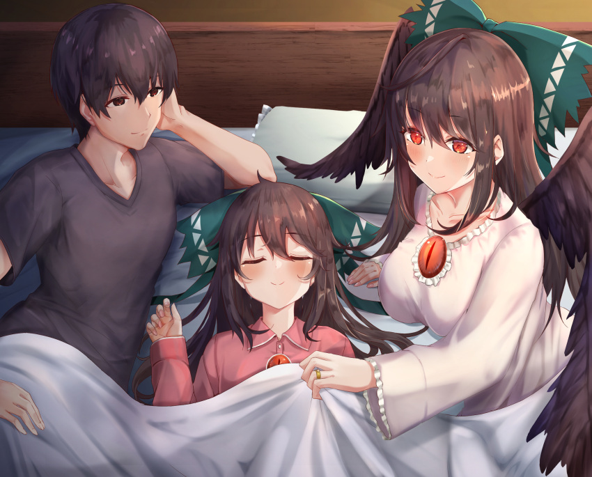 1boy 2girls bangs bed blouse blush bow breasts brown_eyes brown_hair closed_eyes closed_mouth collar eyebrows_visible_through_hair green_bow grey_shirt grey_sleeves hair_between_eyes hand_up highres holding jewelry light long_hair long_sleeves looking_at_another lying medium_breasts multiple_girls no_hat no_headwear pillow pink_shirt pink_sleeves red_eyes reiuji_utsuho ring shadow shirt short_hair short_sleeves sleeping smile t-shirt torottye touhou wall white_blouse white_sleeves wings