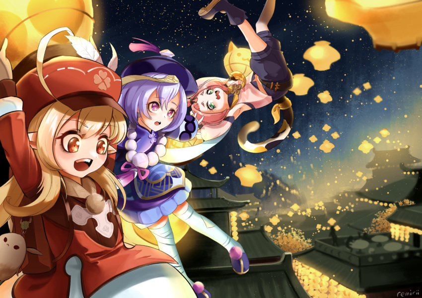 3girls :d ahoge animal_ears architecture arms_up backpack bag bag_charm bandaged_leg bandages bangs bangs_pinned_back bead_necklace beads black_footwear black_shorts boots building cabbie_hat cat_ears cat_girl cat_tail charm_(object) clover_print commentary_request detached_sleeves diona_(genshin_impact) dodoco_(genshin_impact) east_asian_architecture eyebrows_visible_through_hair floating flying genshin_impact green_eyes hair_between_eyes hair_ribbon hat hat_feather hat_ornament holding holding_lantern jewelry jiangshi jumpy_dumpty klee_(genshin_impact) lampion lantern lantern_festival light_brown_hair long_hair long_sleeves looking_at_viewer low_twintails multiple_girls necklace night night_sky ofuda open_mouth orange_eyes paper_lantern pink_hair pointy_ears purple_hair qing_guanmao qiqi_(genshin_impact) randoseru remirii ribbon rooftop short_hair shorts sidelocks sitting sky sky_lantern smile star_(sky) starry_sky tail thick_eyebrows thigh-highs twintails violet_eyes white_legwear zettai_ryouiki