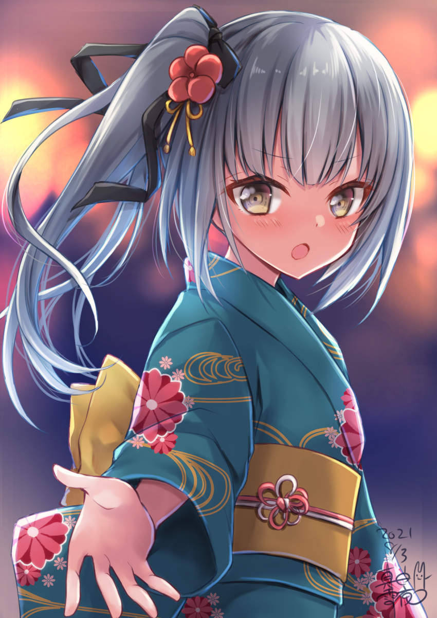 1girl absurdres alternate_costume black_ribbon brown_eyes floral_print green_kimono grey_hair hair_ribbon highres japanese_clothes kantai_collection kasumi_(kancolle) kimono long_hair mashiro_yukiya obi print_kimono ribbon sash side_ponytail solo upper_body