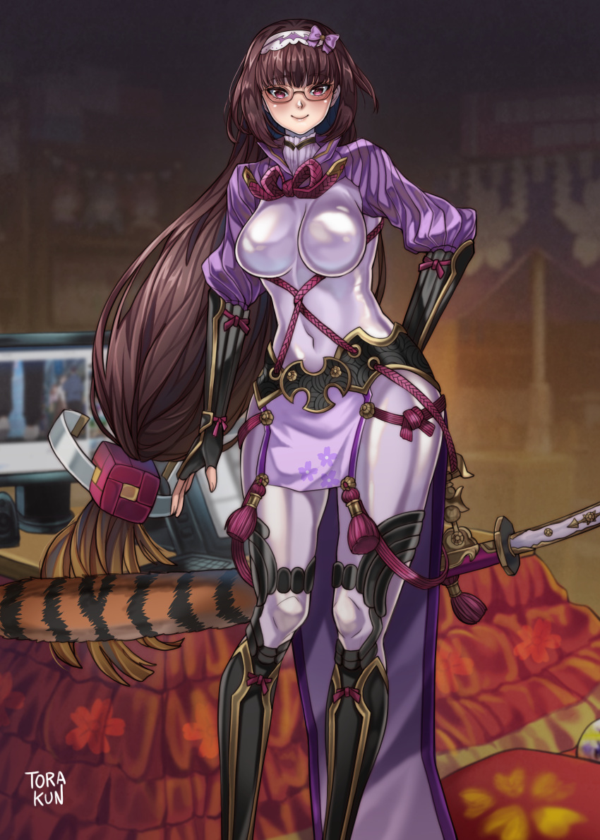 1girl absurdres arm_guards armor black_gloves black_hair bodysuit breasts brown_hair cosplay covered_navel fate/grand_order fate_(series) fingerless_gloves glasses gloves gradient_hair highres japanese_armor kote large_breasts loincloth long_hair minamoto_no_raikou_(fate) minamoto_no_raikou_(fate)_(cosplay) multicolored_hair osakabe-hime_(fate) purple_bodysuit ribbed_sleeves rope smile solo standing suneate tabard torakun14 very_long_hair violet_eyes