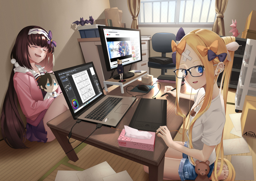 2girls abigail_williams_(fate) absurdres bangs blush bow breasts brown_hair closed_eyes coffee_table computer drawing_tablet fate/grand_order fate_(series) forehead fujimaru_ritsuka_(male) hairband highres huge_filesize laptop large_breasts long_hair long_sleeves looking_at_viewer monitor multiple_bows multiple_girls open_mouth orange_bow osakabe-hime_(fate) parted_bangs shiro_ami small_breasts smile stuffed_toy stylus very_long_hair