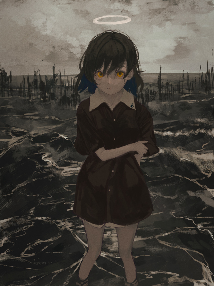 1girl bangs bare_legs black_dress brown_hair closed_mouth clouds cloudy_sky collar commentary_request daruma_karei dress expressionless feet_out_of_frame halo highres looking_at_viewer ocean original outdoors short_hair short_sleeves sky solo wading water waves white_collar yellow_eyes