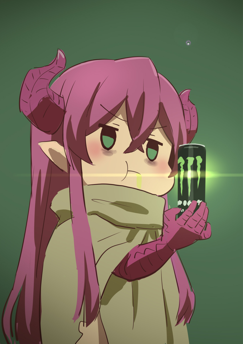 1girl :t animal_hands bags_under_eyes bangs blush can chibi claws closed_mouth crossed_bangs dragon_girl drooling energy_drink green_background green_eyes highres holding holding_can horns jitome long_hair meikyuu_black_company monster_energy monster_girl pink_hair rimu_(meikyuu_black_company) robe simple_background solo standing upper_body yukiyoshi_mamizu