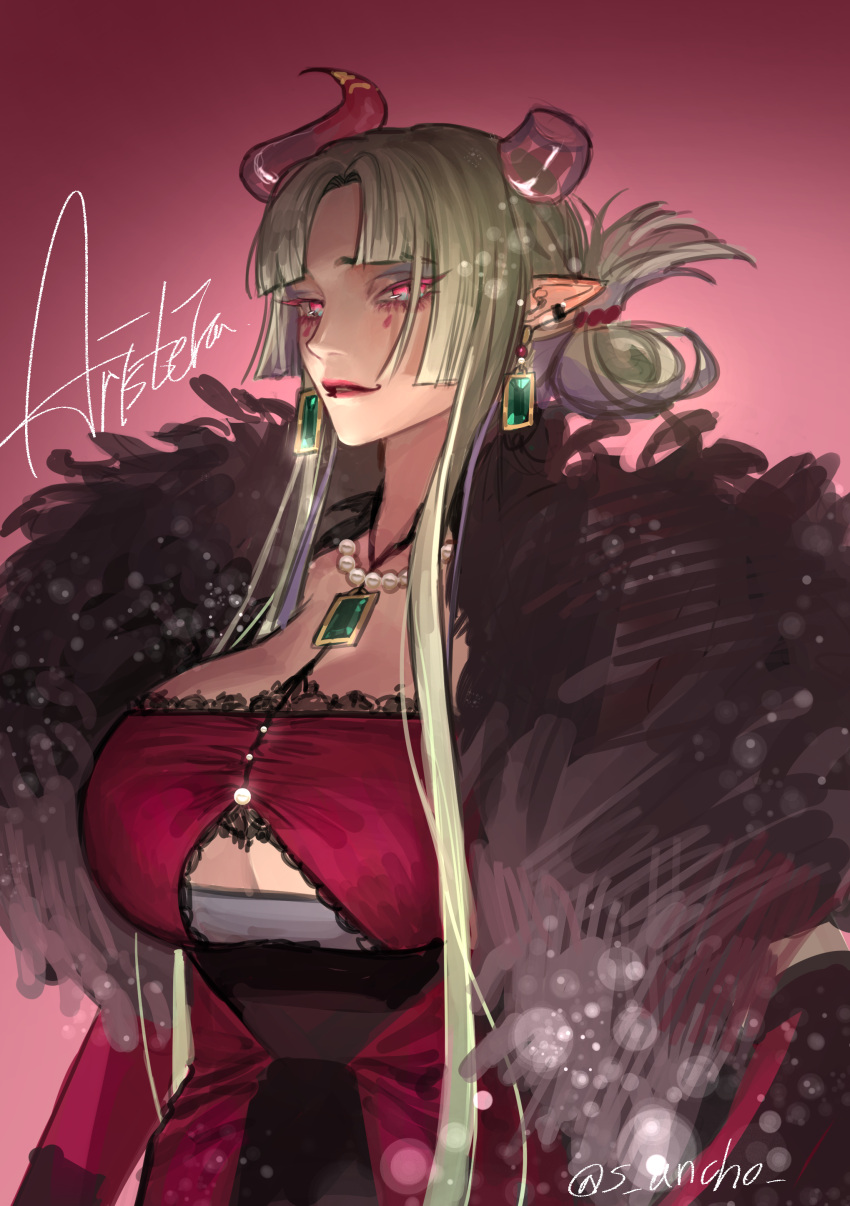 1girl absurdres aristeia_pacificator breasts demon_girl demon_horns dress green_hair highres horns indie_virtual_youtuber large_breasts livestream long_hair multicolored_hair pointy_ears red_eyes simple_background two-tone_hair virtual_youtuber youtube