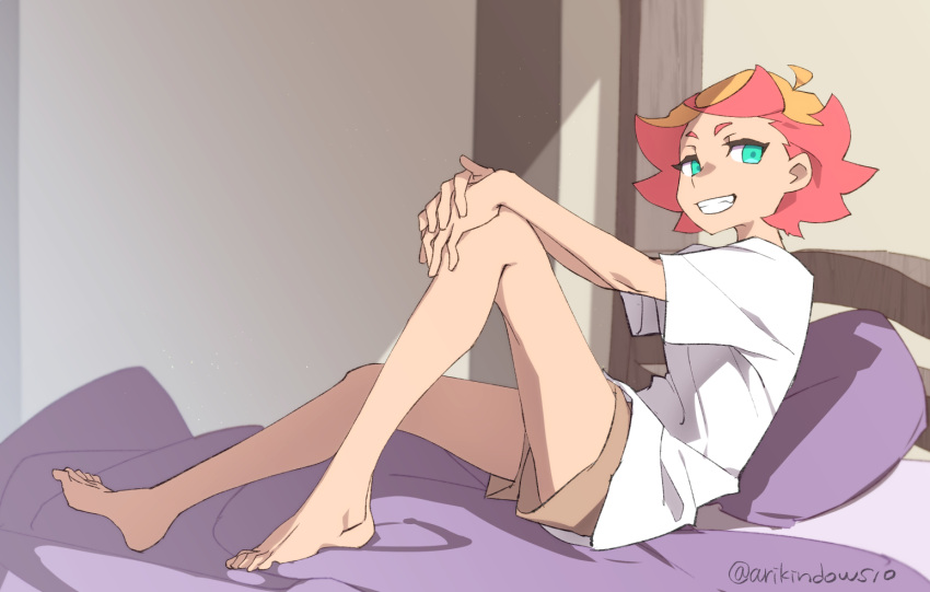 1girl amanda_o'neill arikindows10 artist_name bed blue_eyes feet full_body little_witch_academia looking_at_viewer multicolored_hair on_bed orange_hair redhead short_hair sitting sitting_on_bed smile solo teeth witch