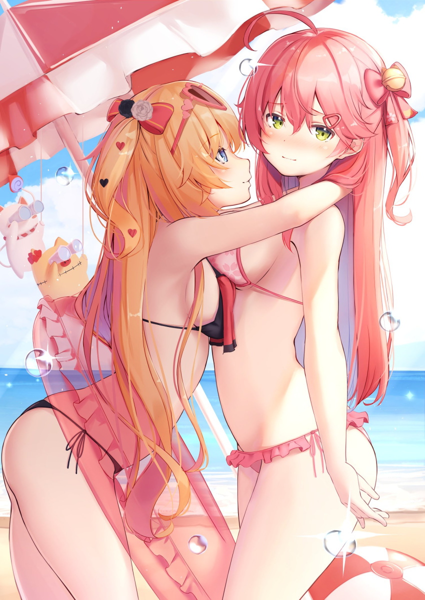 2girls ahoge akai_haato arched_back bare_arms bare_shoulders beach_umbrella bikini black_bikini blonde_hair blue_eyes bow breasts eyewear_on_head frilled_bikini frills from_side green_eyes hair_bow highres hololive hug innertube long_hair looking_at_another looking_at_viewer medium_breasts multiple_girls nyan_(reinyan_007) one_side_up pink_bikini pink_hair sakura_miko side-tie_bikini small_breasts smile string_bikini sunglasses swimsuit thighs umbrella