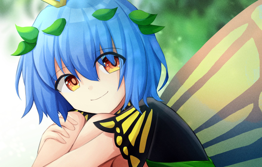 1girl bangs black_dress black_sleeves blue_hair butterfly_wings closed_mouth dress eternity_larva eyebrows_visible_through_hair eyes_visible_through_hair green_dress hair_between_eyes highres leaf leaf_on_head looking_to_the_side multicolored multicolored_clothes multicolored_dress short_hair short_sleeves sitting smile solo touhou tree upper_body wings yu_cha