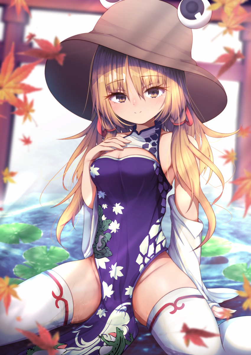1girl adapted_costume animal_print bare_shoulders blonde_hair blush brown_headwear china_dress chinese_clothes closed_mouth darumoon detached_sleeves dress eyebrows_visible_through_hair frog_print groin hat highres leaf lily_pad long_hair maple_leaf moriya_suwako purple_dress smile solo thigh-highs torii touhou white_legwear yellow_eyes