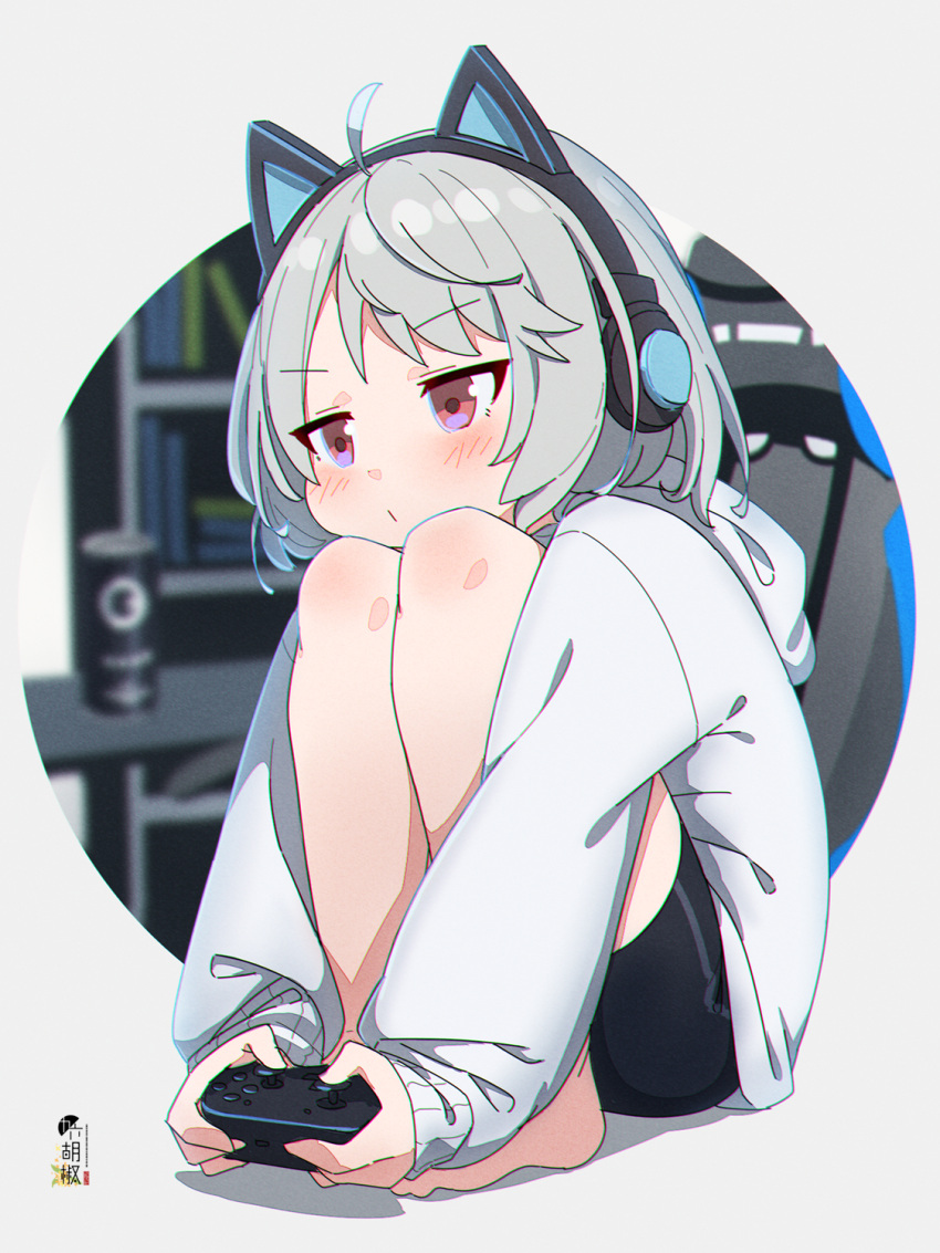 1girl ahoge animal_ears bangs barefoot black_shorts blush book bookshelf can cat_ear_headphones cat_ears chair closed_mouth commentary commission controller eyebrows_visible_through_hair fake_animal_ears game_controller grey_hair headphones highres holding hood hood_down hoodie knees_up kuro_kosyou long_sleeves looking_away office_chair original red_eyes short_shorts shorts sitting skeb_commission sleeves_past_wrists solo table v-shaped_eyebrows white_hoodie