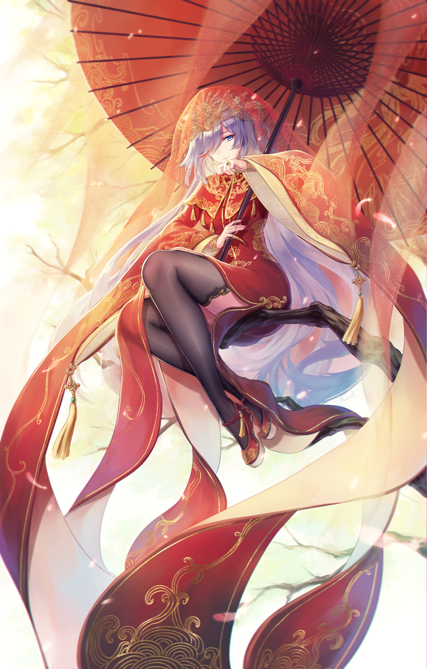 1girl bangs black_hair black_legwear blue_eyes branch china_dress chinese_clothes chinese_new_year closed_mouth dress fu_hua hair_between_eyes hair_over_one_eye highres holding holding_umbrella honkai_(series) honkai_impact_3rd legs long_hair long_sleeves looking_at_viewer oil-paper_umbrella red_dress red_footwear shoes smile solo thigh-highs ulquiorra0 umbrella