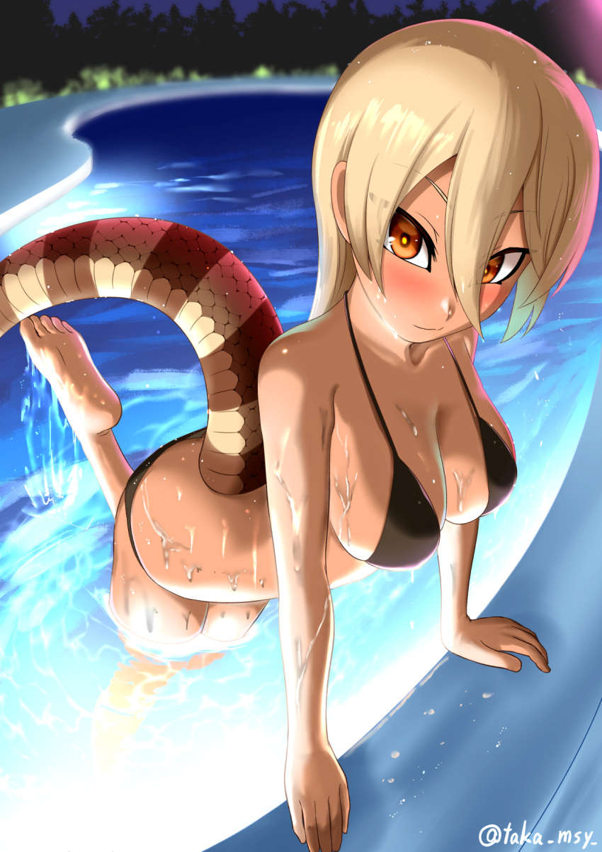 1girl arm_support barefoot bikini black_bikini black_swimsuit blonde_hair blush breasts closed_mouth collarbone commentary_request dripping eyebrows_visible_through_hair eyes_visible_through_hair fisheye hair_between_eyes highres kashisu_mint kemono_friends king_cobra_(kemono_friends) light_smile long_hair looking_at_viewer medium_breasts night orange_eyes outdoors partially_submerged pool poolside snake_tail solo swimsuit tail tan toes twitter_username water wet