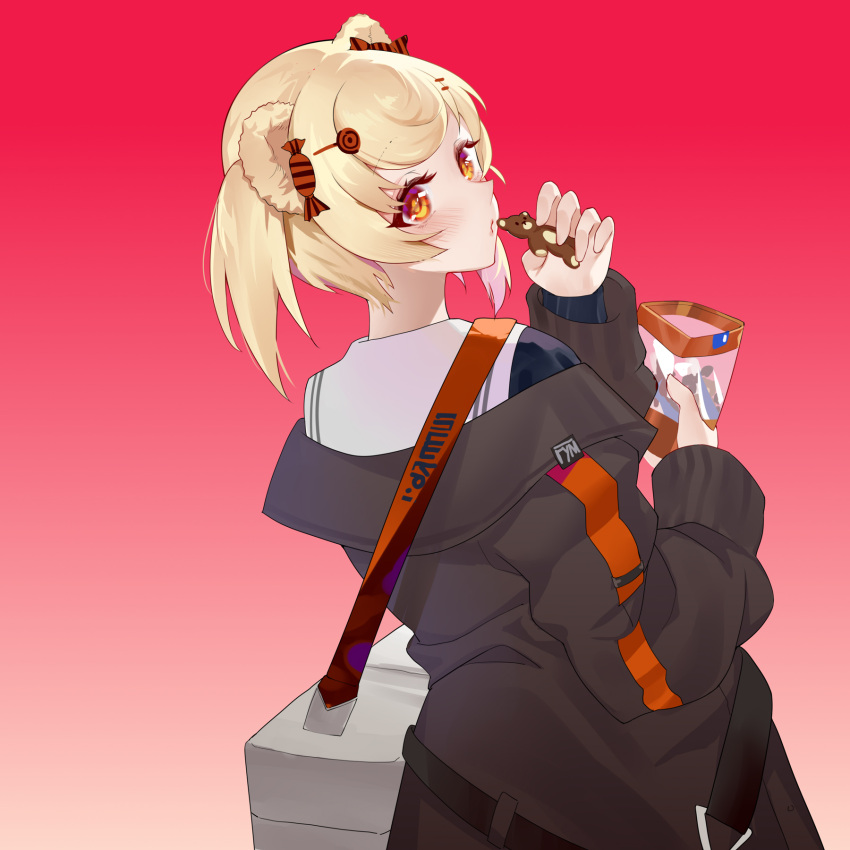 1girl animal_ears arknights bag bear_ears blonde_hair blush brown_jacket candy_hair_ornament carrying chinese_commentary commentary_request cookie facing_away food food-themed_hair_ornament gradient gradient_background gummy_(arknights) hair_ornament highres holding holding_bag holding_food hongbaise_raw jacket looking_at_viewer looking_back orange_eyes red_background short_hair shoulder_carry simple_background solo upper_body white_background