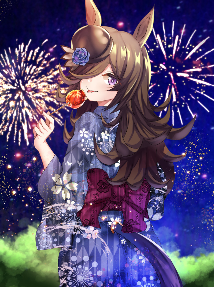 1girl :p absurdres aerial_fireworks animal_ears bangs black_kimono blue_flower blue_rose bow brown_hair brown_headwear candy_apple closed_mouth commentary_request eyebrows_visible_through_hair fireworks floral_print flower food from_behind hair_over_one_eye hat hat_flower highres holding holding_food horse_ears horse_girl horse_tail japanese_clothes kimono long_hair looking_at_viewer looking_back night night_sky outdoors print_kimono purple_bow rice_shower_(umamusume) rose setu_(shining12) sky smile solo tail tilted_headwear tongue tongue_out umamusume very_long_hair violet_eyes yagasuri