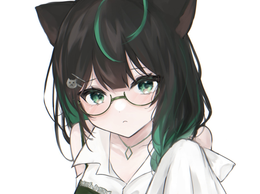 animal_ears bangs black_hair cat_ears cat_hair_ornament collarbone detached_sleeves glasses green_hair hair_ornament jewelry kemonomimi_mode maguro_(minase1684) multicolored_hair necklace nijisanji nijisanji_kr shin_yuya shirt sleeves_past_fingers sleeves_past_wrists streaked_hair virtual_youtuber white_background white_shirt