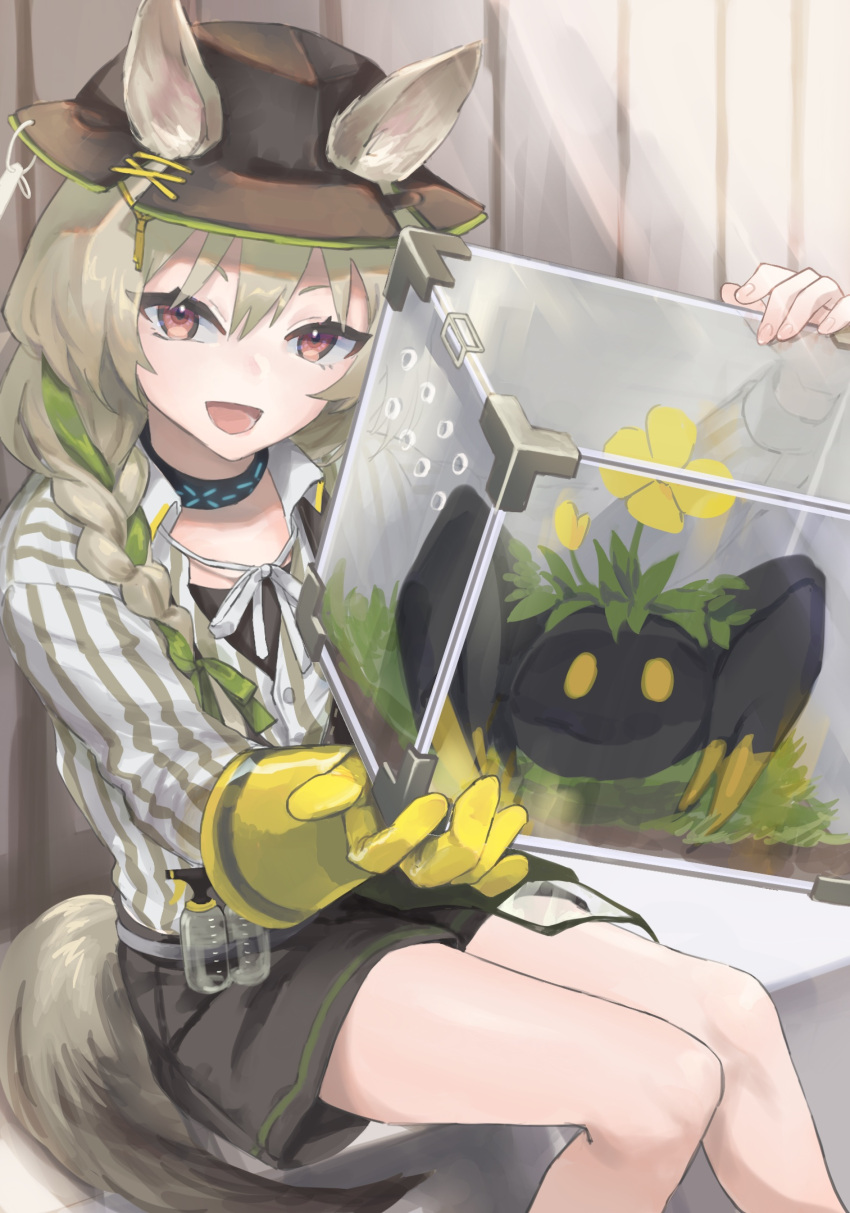 1girl :d absurdres animal animal_ears arknights beanstalk_(arknights) black_collar black_shorts bottle box braid brown_hair cage collar commentary_request crab ears_through_headwear feet_out_of_frame flower flower_on_head gloves green_hair green_shirt hair_between_eyes highres holding holding_box hyena_ears hyena_girl hyena_tail looking_at_viewer metal_crab_(arknights) multicolored_hair open_mouth red_eyes shirt shorts side_braid single_braid single_glove sitting smile spray_bottle streaked_hair striped striped_shirt tail white_shirt yellow_flower yellow_gloves yui_ri_ka