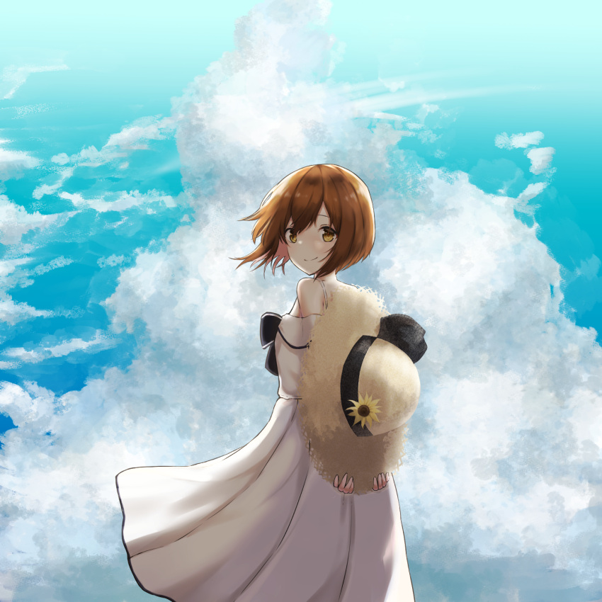 1girl arms_behind_back brown_eyes brown_hair clouds from_behind hat highres holding holding_clothes holding_hat kantai_collection lanthan looking_at_viewer looking_back short_hair smile solo straw_hat yukikaze_(kancolle)