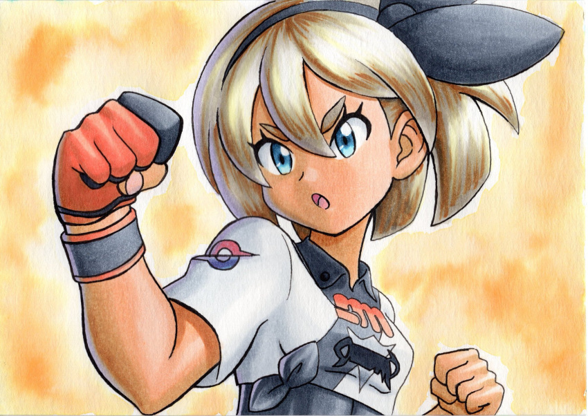 1girl bangs bea_(pokemon) black_bodysuit black_hairband blonde_hair blue_eyes bodysuit bodysuit_under_clothes bow_hairband breasts collared_shirt commentary_request dark-skinned_female dark_skin eyelashes fighting_stance gloves hair_between_eyes hairband hands_up highres looking_to_the_side oka_mochi open_mouth orange_background partially_fingerless_gloves pokemon pokemon_(game) pokemon_swsh print_shirt shirt short_hair short_sleeves single_glove solo tongue upper_body wristband