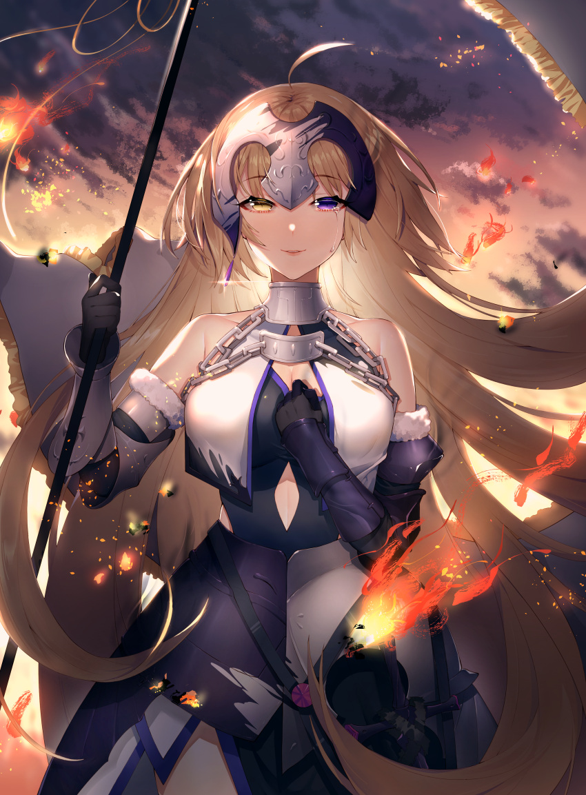 1girl absurdres ahoge bangs blonde_hair blue_eyes breasts chain clouds dusk fate/apocrypha fate/grand_order fate_(series) fire flag headpiece highres holding holding_flag holding_weapon iiiroha jeanne_d'arc_(alter)_(fate) jeanne_d'arc_(fate) jeanne_d'arc_(fate)_(all) large_breasts long_hair looking_at_viewer multicolored multicolored_eyes sky smile solo weapon yellow_eyes