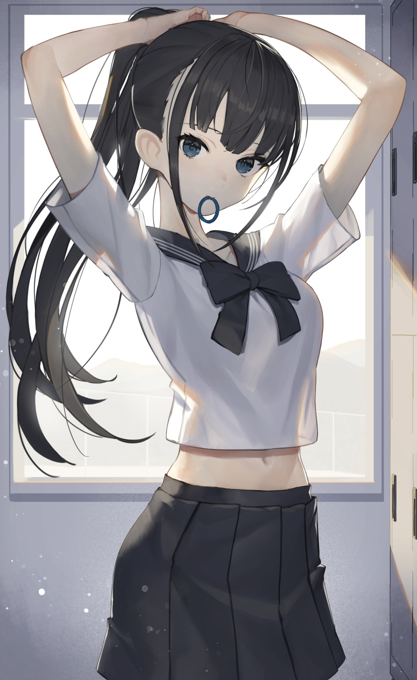 1girl adjusting_hair arms_up bangs black_hair black_neckwear black_sailor_collar black_skirt blue_eyes commentary_request highres long_hair looking_at_viewer midriff mouth_hold navel original pleated_skirt ponytail sailor_collar school_uniform short_sleeves skirt solo sukocchi