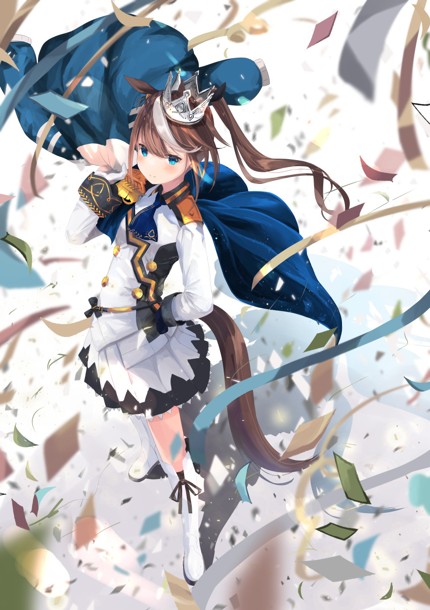 1girl absurdres animal_ears ascot asymmetrical_gloves bangs black_gloves black_shirt black_skirt blue_eyes blue_jacket boots brown_hair confetti crown epaulettes force_(fossan_01) full_body gloves hand_on_hip hand_up highres holding holding_clothes holding_jacket horse_ears horse_girl horse_tail jacket jacket_removed knee_boots light_blush long_hair long_sleeves looking_at_viewer mismatched_gloves multicolored_hair pink_neckwear pleated_skirt shirt simple_background skirt smile solo standing streaked_hair tail tokai_teio_(umamusume) two-tone_hair two-tone_shirt two-tone_skirt umamusume uniform white_background white_footwear white_gloves white_hair white_shirt white_skirt