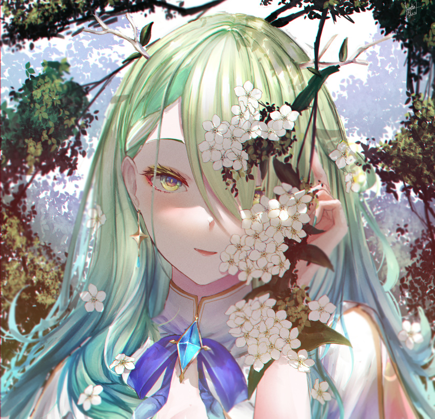 1girl absurdres antlers bangs blue_bow bow branch ceres_fauna commentary day dress earrings english_commentary flower green_hair green_nails hair_flower hair_ornament hair_over_one_eye hand_up highres hololive hololive_english huge_filesize jewelry kyatto-mikazu long_hair looking_at_viewer nail_polish nature outdoors parted_lips smile solo upper_body virtual_youtuber white_dress white_flower yellow_eyes