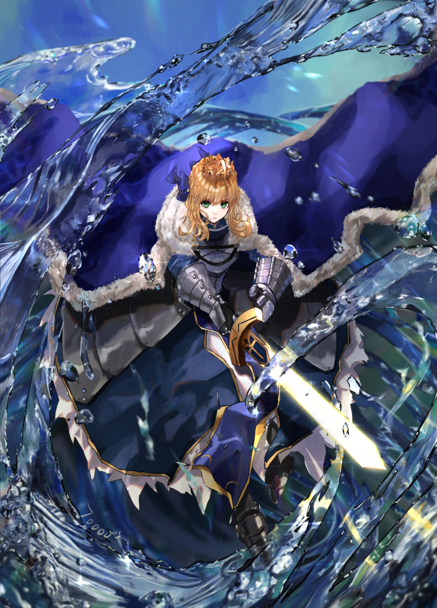 1girl armor armored_dress artoria_pendragon_(fate) blonde_hair blue_bow blue_cape blue_dress bow breastplate cape closed_mouth crown dress excalibur_(fate/stay_night) fate/stay_night fate_(series) floating_cape fur-trimmed_cape fur_trim gauntlets hair_bow highres holding holding_sword holding_weapon kdm_(ke_dama) long_dress looking_at_viewer metal_boots saber sidelocks solo sword weapon