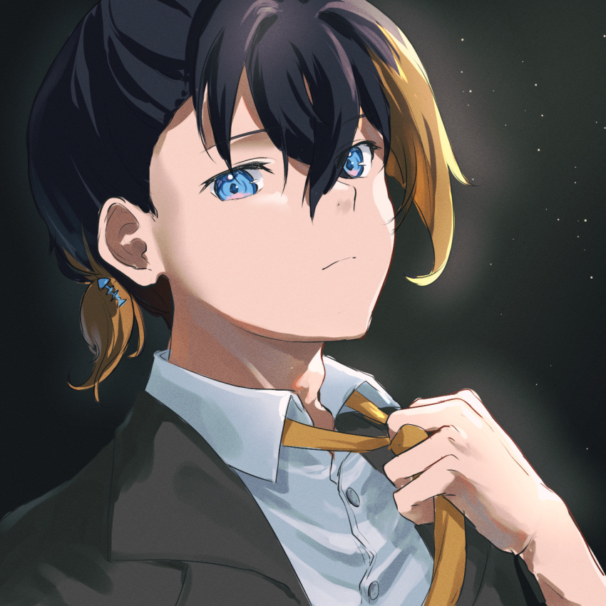 1boy bangs black_hair black_jacket blazer blonde_hair blue_eyes collared_shirt fish_hair_ornament formal frown genderswap genderswap_(ftm) hair_behind_ear hair_between_eyes hair_ornament head_tilt highres hitsuji_(sheep_tamura) jacket looking_at_viewer male_focus multicolored_hair necktie necktie_grab neckwear_grab nijisanji nijisanji_en petra_gurin shirt solo streaked_hair suit tied_hair virtual_youtuber white_shirt yellow_neckwear