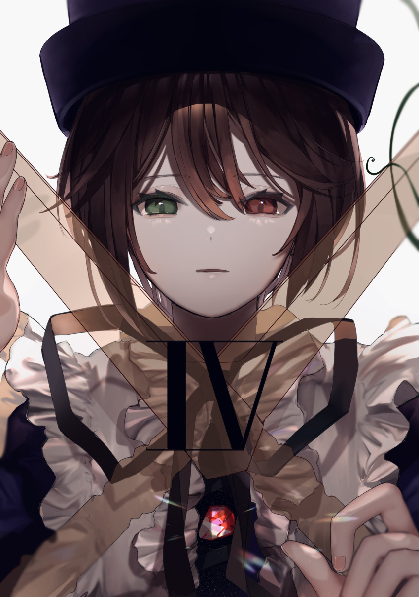 1girl absurdres brown_hair doll gem green_eyes hair_between_eyes heterochromia highres looking_at_viewer portrait railgun1mikoto22 red_eyes rozen_maiden short_hair souseiseki