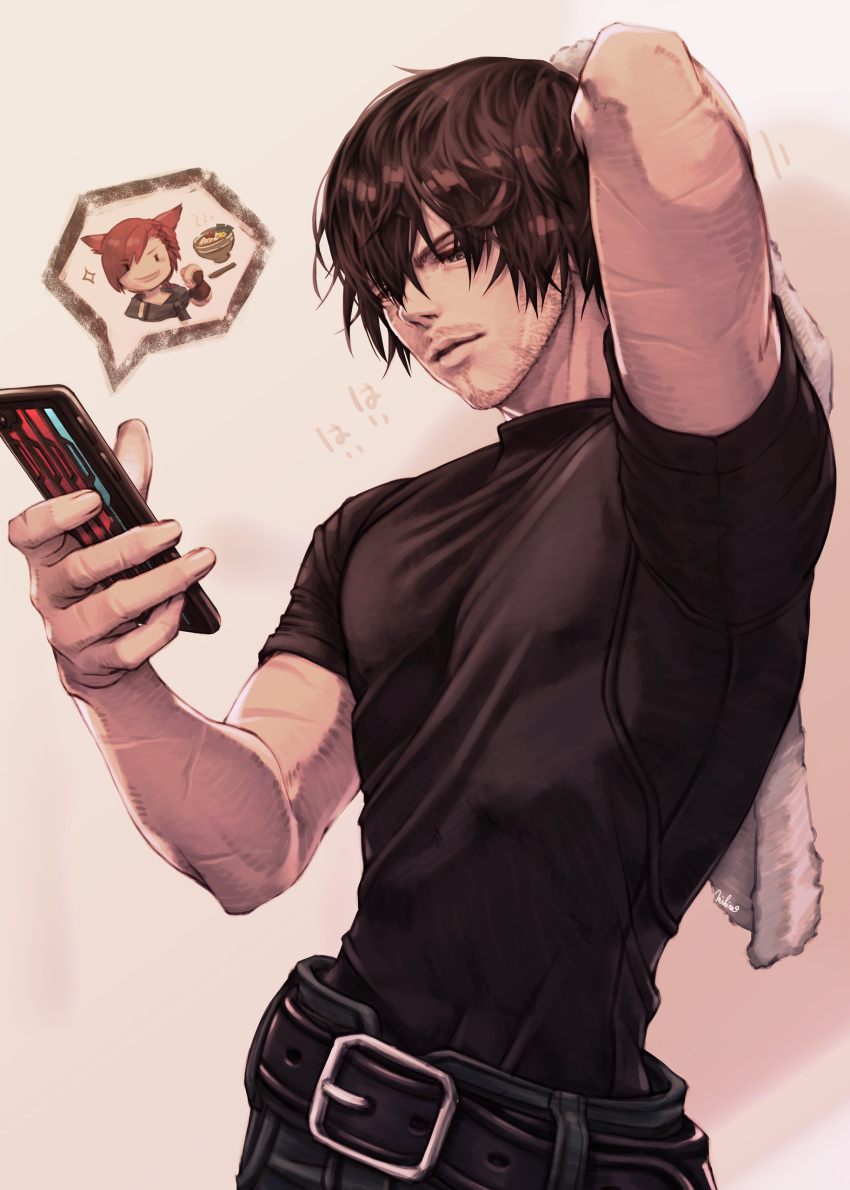 2boys absurdres adventurer_(ff14) animal_ears arm_behind_head arm_up bare_arms belt black_shirt brown_hair cat_ears cellphone closed_mouth covered_nipples drying drying_hair facial_hair final_fantasy final_fantasy_xiv g'raha_tia hair_between_eyes half-closed_eyes hand_up highres holding holding_phone holding_towel hyur light_smile lips looking_at_object male_focus mature_male mihira_(tainosugatayaki) miqo'te multiple_boys pants pectorals phone redhead scar scar_on_arm shirt short_hair short_sleeves smartphone solo_focus stubble towel upper_body wet wet_hair