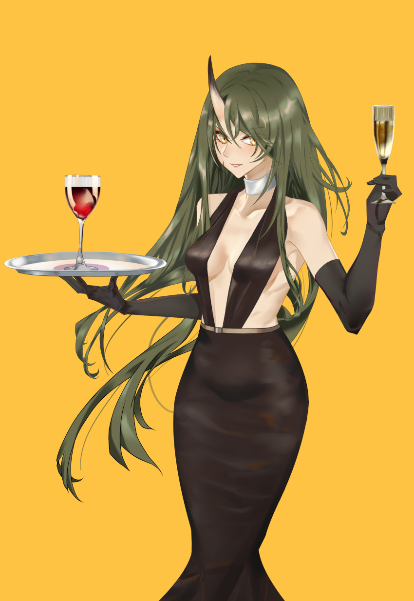 1girl absurdres alcohol alternate_costume arknights bangs bare_shoulders black_dress black_gloves breasts choker collarbone commentary_request cup dress drinking_glass elbow_gloves gloves green_hair grin hair_between_eyes hand_up highres holding holding_cup holding_tray horns hoshiguma_(arknights) kokushi_shigotoboshuuchuu long_hair looking_at_viewer medium_breasts parted_lips simple_background single_horn smile solo standing tray very_long_hair white_choker wine wine_glass yellow_background yellow_eyes